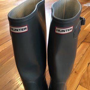 Grey Hunter rain boots size US 8